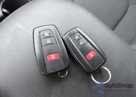 2021 Toyota Rav4 Xle from USA, damaged, VIN 2T3P1RFV1MW216783